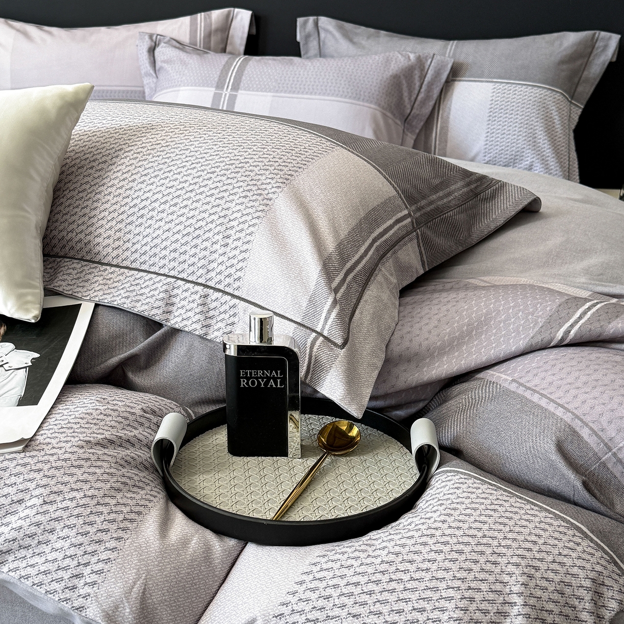 91家纺网 家纺一手货源 找家纺 （总）梵克保罗 2025秋冬新款数码印花全棉磨毛单被套三件套四件套系列