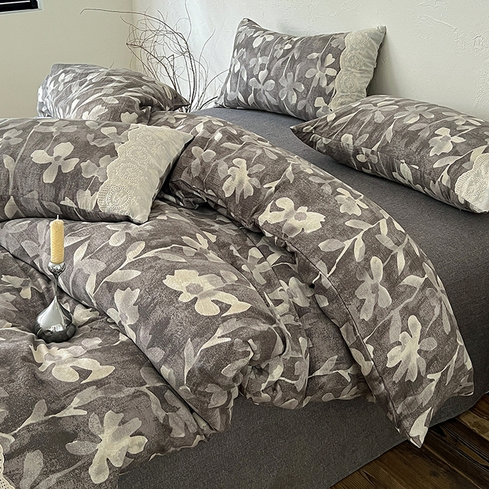 91家纺网 家纺一手货源 找家纺 梵克保罗 2025新款亚麻复古花边系列四件套 花影灰