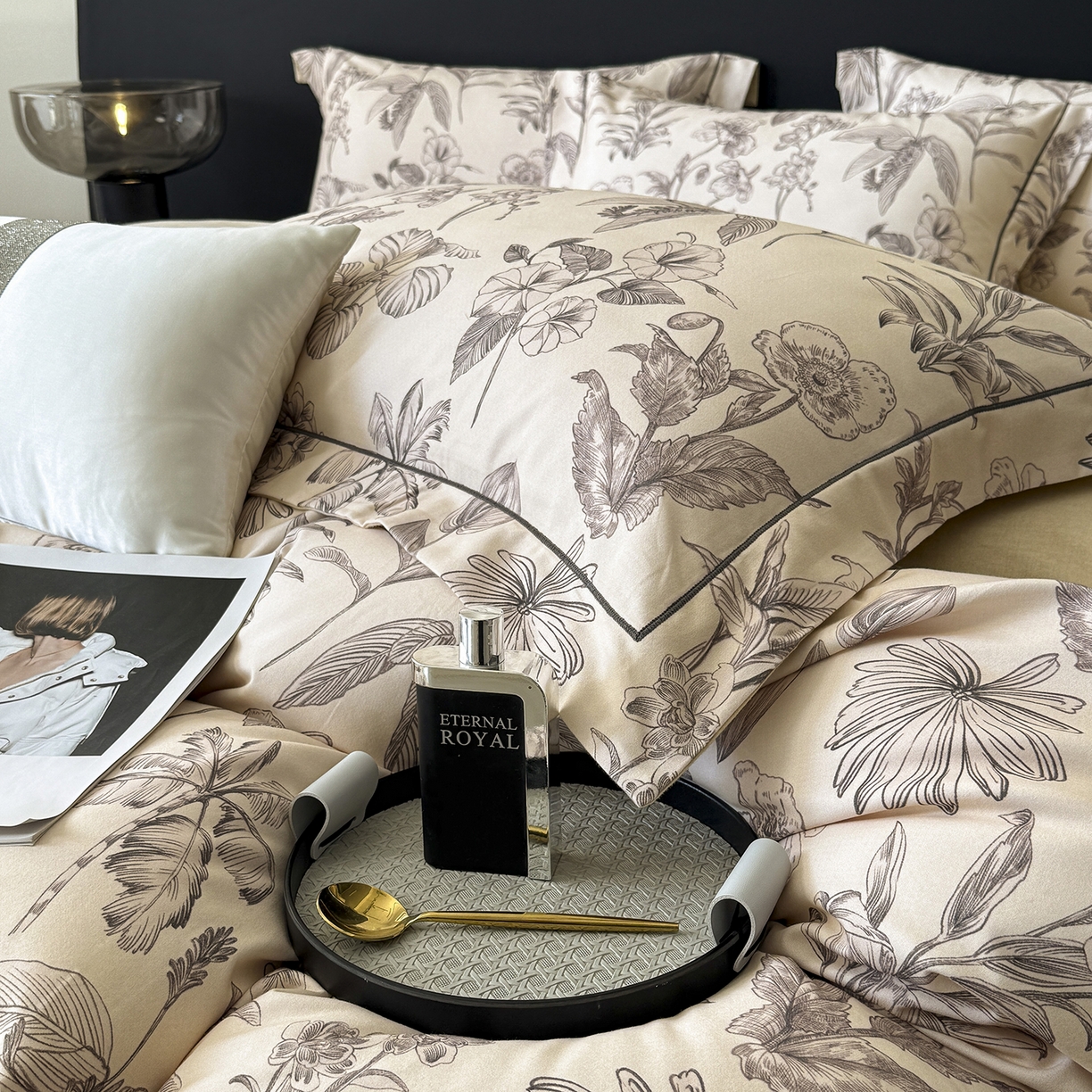 91家纺网 家纺一手货源 找家纺 梵克保罗 2025秋冬新款数码印花全棉磨毛单被套三件套四件套系列 叶舒