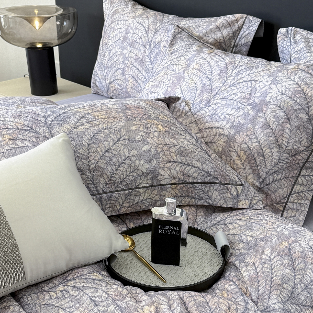 91家纺网 家纺一手货源 找家纺 梵克保罗 2025秋冬新款数码印花全棉磨毛单被套三件套四件套系列 麦穗花期-灰