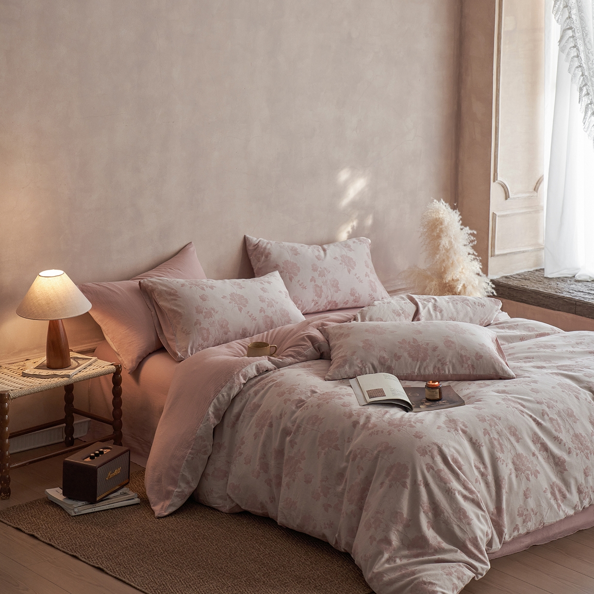 91家纺网 家纺一手货源 找家纺 梵克保罗 2025秋冬新款全棉水洗色织大提花四件套 花意间-暗粉