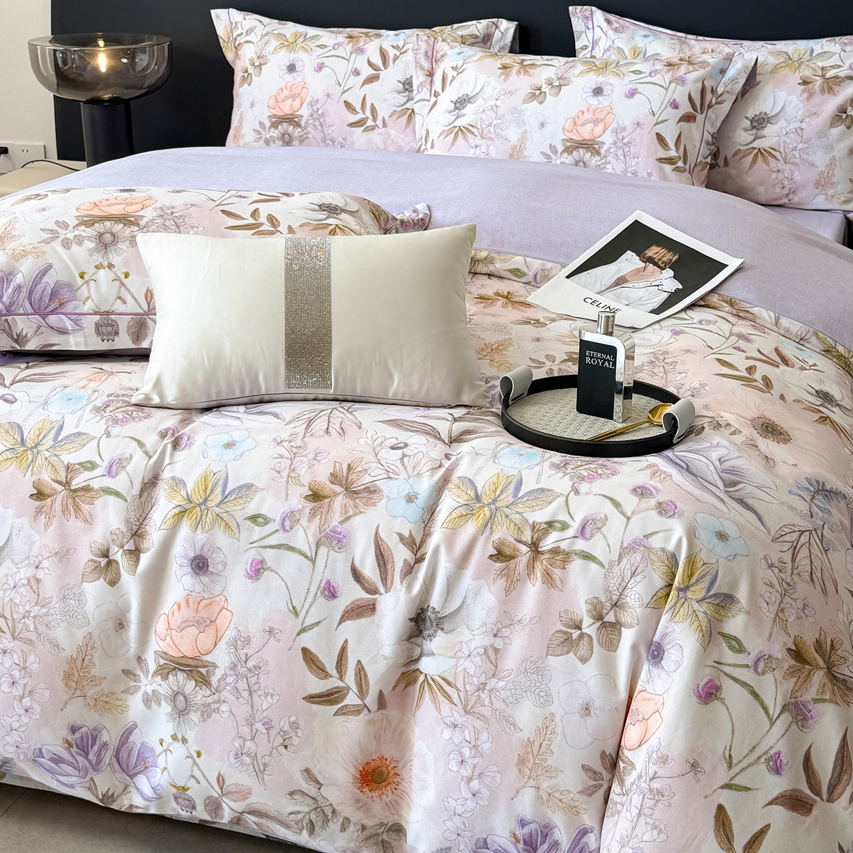 91家纺网 家纺一手货源 找家纺 梵克保罗 2025秋冬新款数码印花全棉磨毛单被套三件套四件套系列 热恋花季-灰