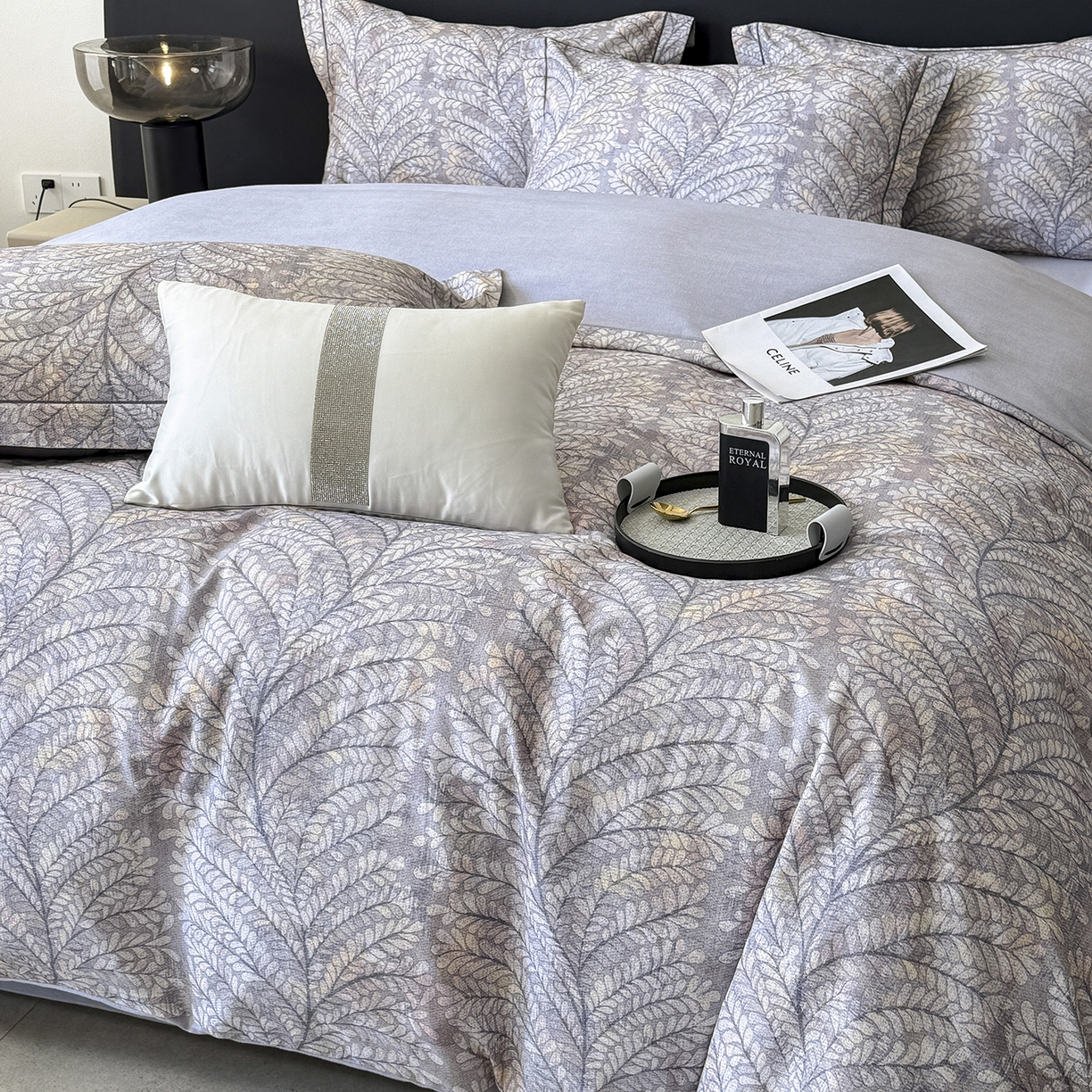 91家纺网 家纺一手货源 找家纺 梵克保罗 2025秋冬新款数码印花全棉磨毛单被套三件套四件套系列 麦穗花期-灰