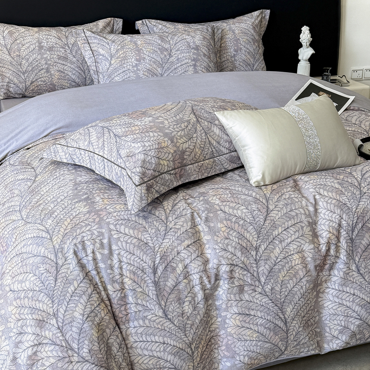 91家纺网 家纺一手货源 找家纺 梵克保罗 2025秋冬新款数码印花全棉磨毛单被套三件套四件套系列 麦穗花期-灰