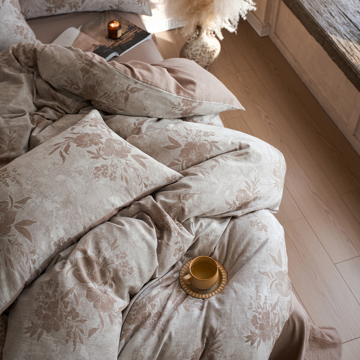 91家纺网 家纺一手货源 找家纺 梵克保罗 2025秋冬新款全棉水洗色织大提花四件套 日照繁花-桂圆