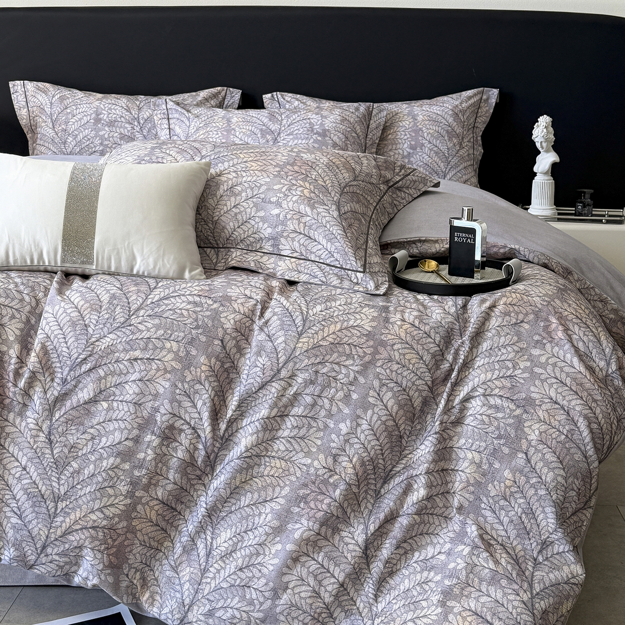 91家纺网 家纺一手货源 找家纺 梵克保罗 2025秋冬新款数码印花全棉磨毛单被套三件套四件套系列 麦穗花期-灰