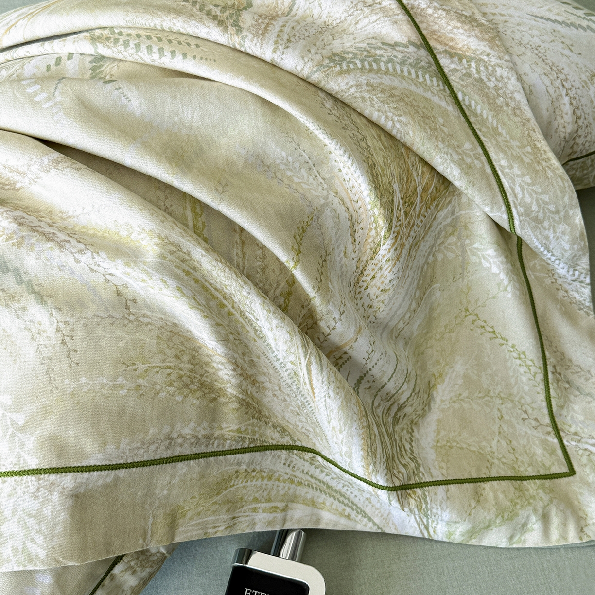 91家纺网 家纺一手货源 找家纺 梵克保罗 2025秋冬新款数码印花全棉磨毛单被套三件套四件套系列 麦穗-绿