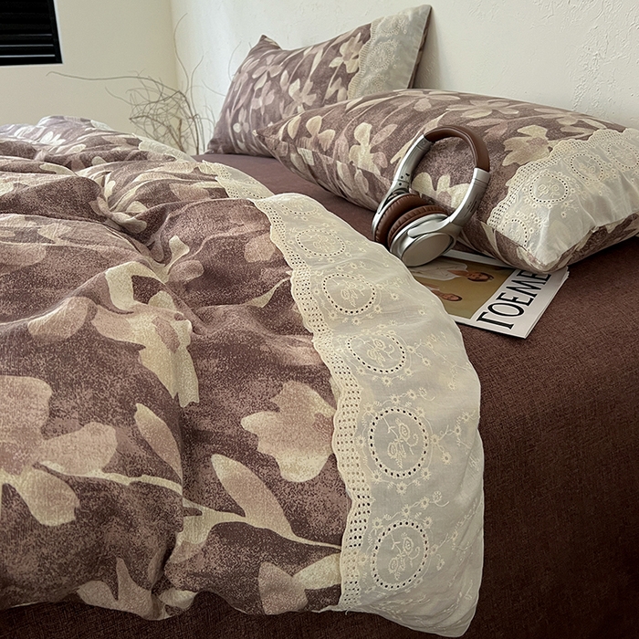 91家纺网 家纺一手货源 找家纺 梵克保罗 2025新款亚麻复古花边系列四件套 花影棕