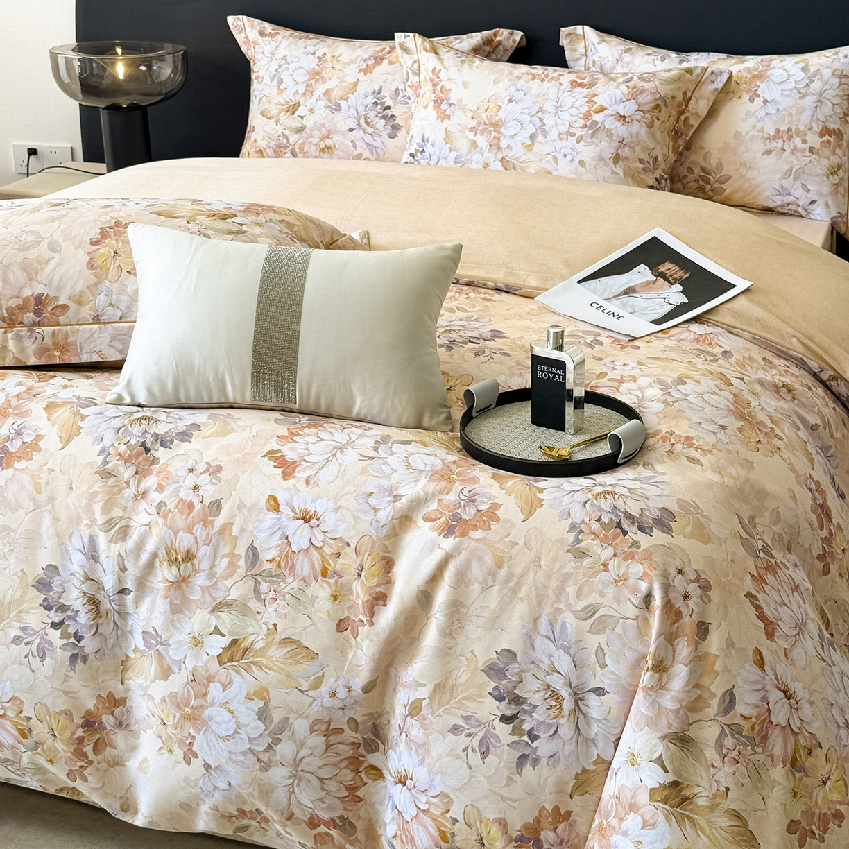 91家纺网 家纺一手货源 找家纺 梵克保罗 2025秋冬新款数码印花全棉磨毛单被套三件套四件套系列 曲艺芳华