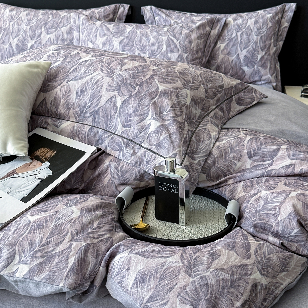 91家纺网 家纺一手货源 找家纺 梵克保罗 2025秋冬新款数码印花全棉磨毛单被套三件套四件套系列 如伊-灰