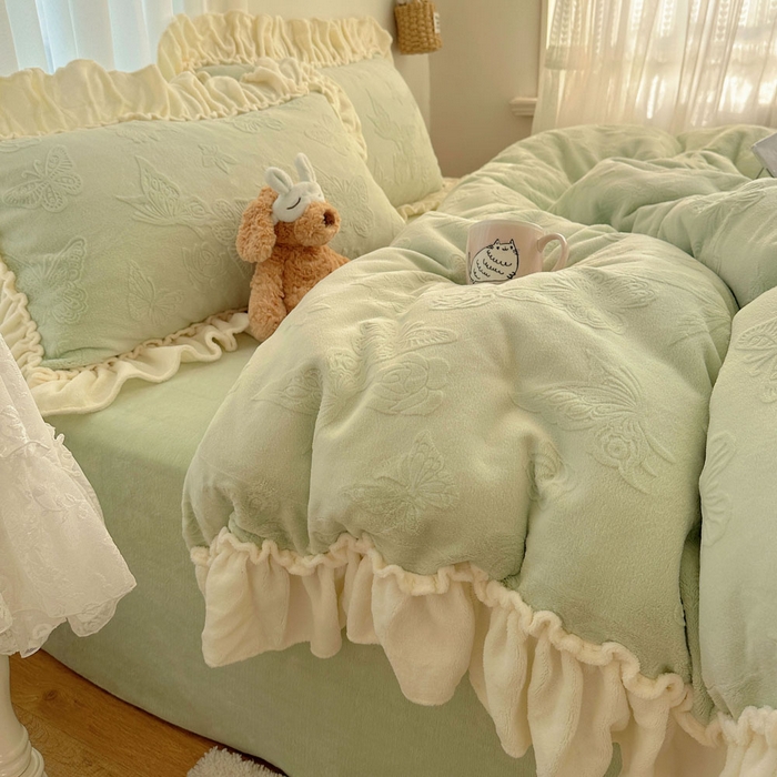 91家纺网 家纺一手货源 找家纺 六巷胡同 2025新款韩版花蝶仙踪A类全消光牛奶绒花边四件套 花蝶仙踪-青提绿