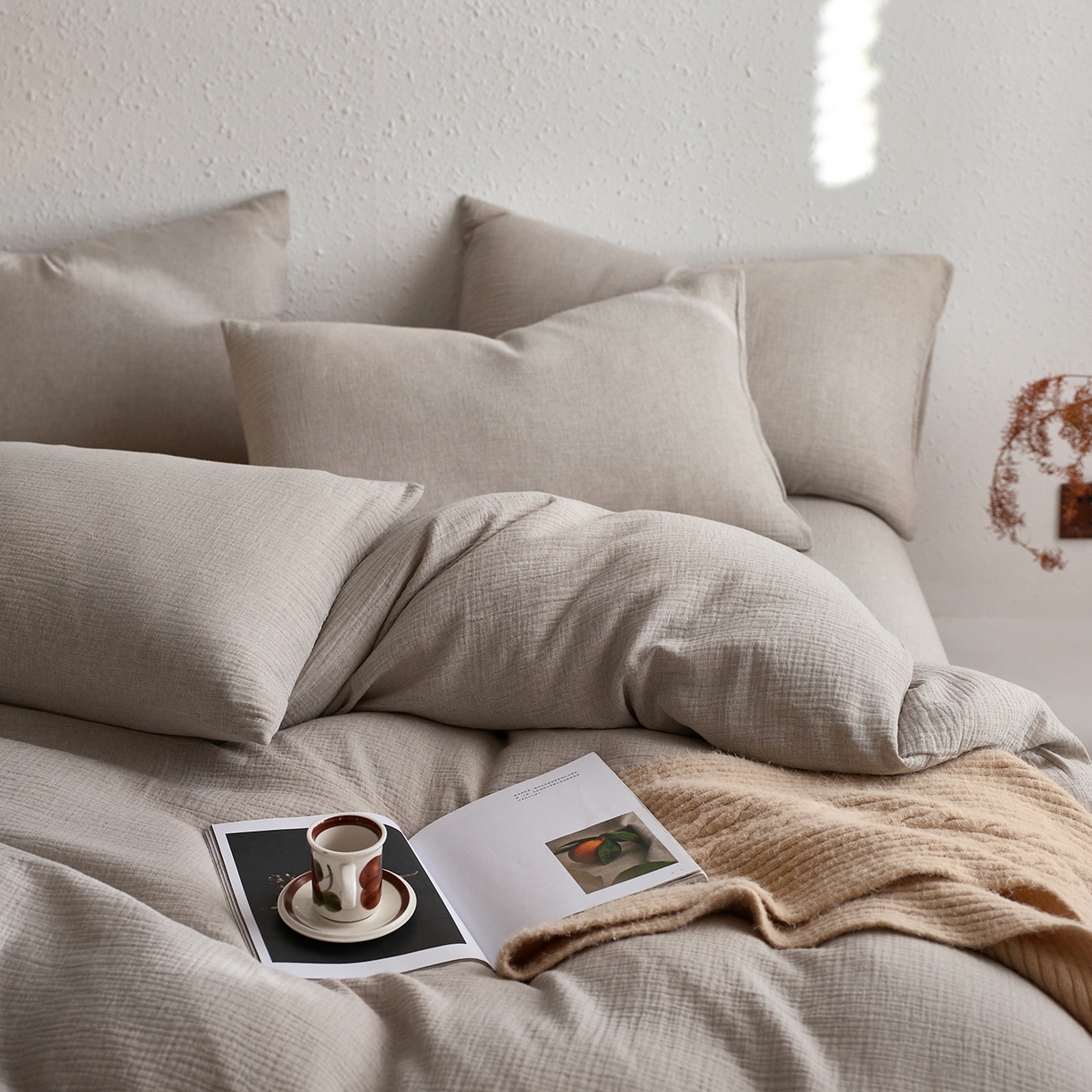 91家纺网 家纺一手货源 找家纺 梵克保罗 2025秋冬新品日系风素色全棉亚麻双层棉麻三件套四件套系列 时空灰