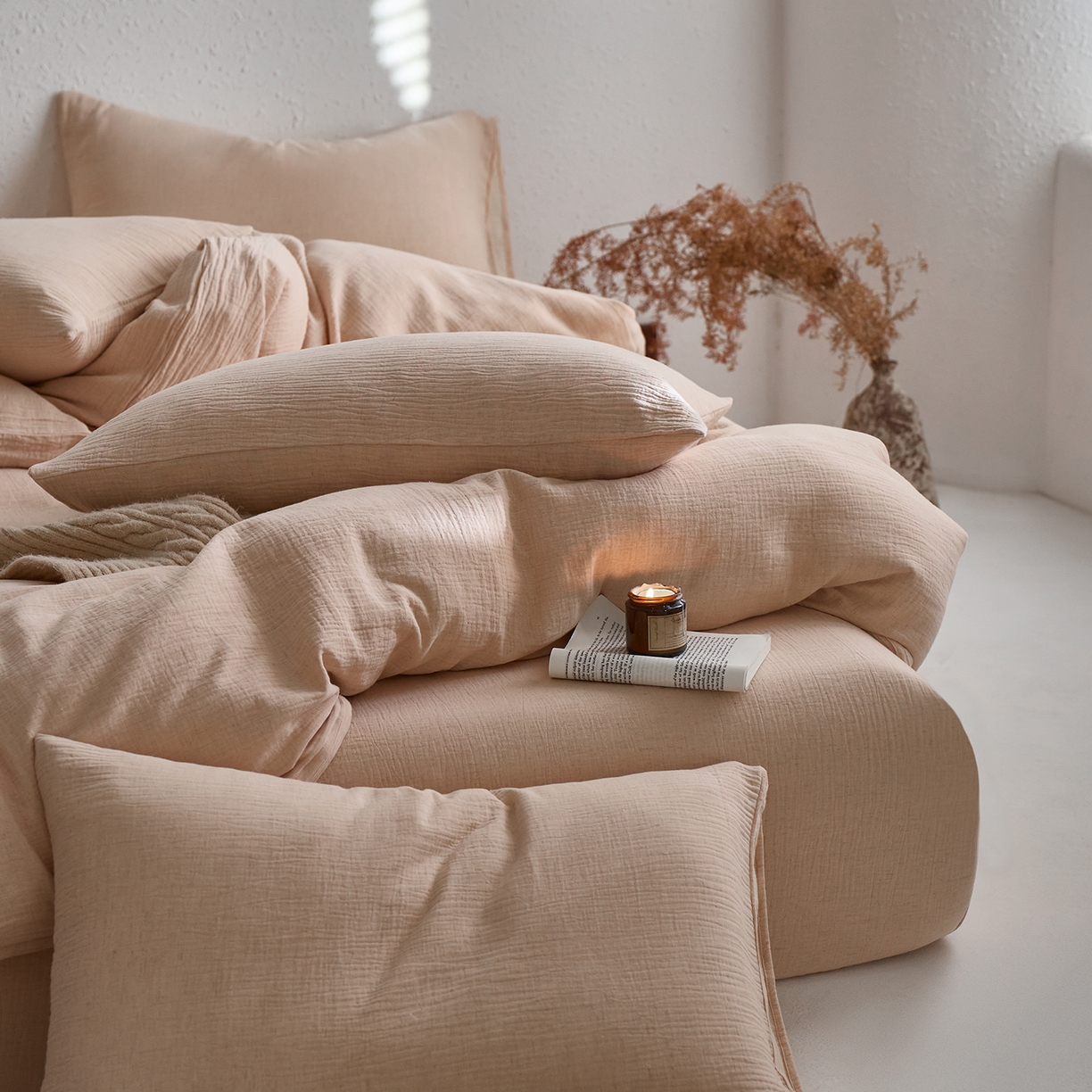 91家纺网 家纺一手货源 找家纺 梵克保罗 2025秋冬新品日系风素色全棉亚麻双层棉麻三件套四件套系列 藕荷粉