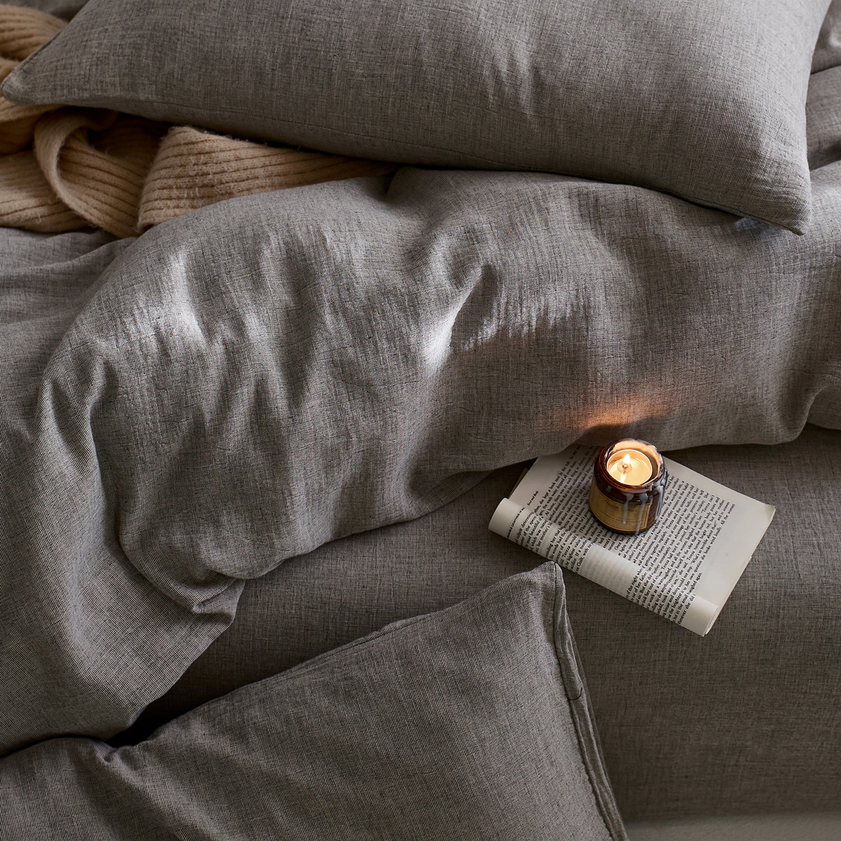 91家纺网 家纺一手货源 找家纺 梵克保罗 2025秋冬新品日系风素色全棉亚麻双层棉麻三件套四件套系列 耀月灰