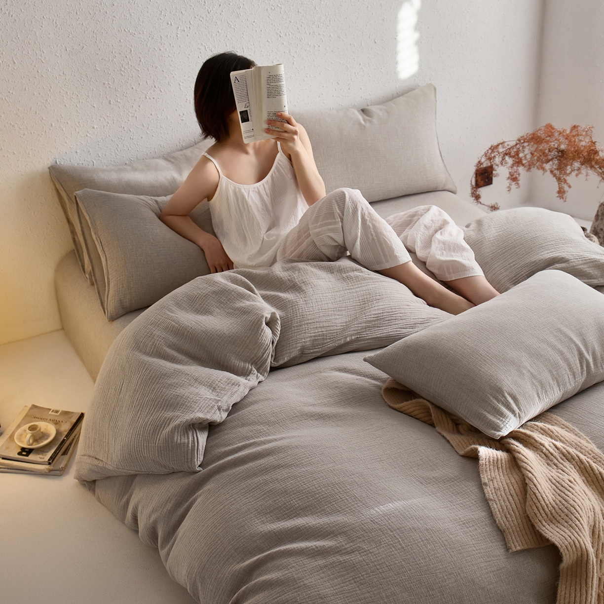 91家纺网 家纺一手货源 找家纺 梵克保罗 2025秋冬新品日系风素色全棉亚麻双层棉麻三件套四件套系列 时空灰