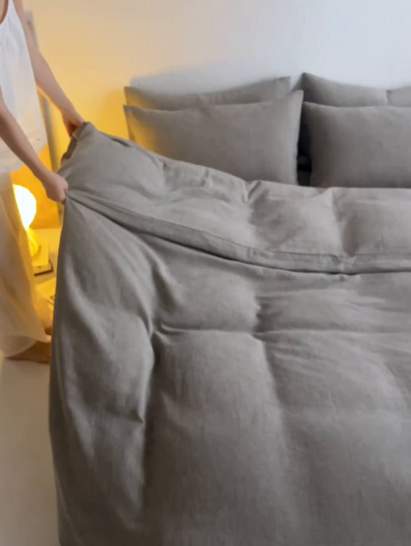 91家纺网 家纺一手货源 找家纺 梵克保罗 2025秋冬新品日系风素色全棉亚麻双层棉麻三件套四件套系列 耀月灰