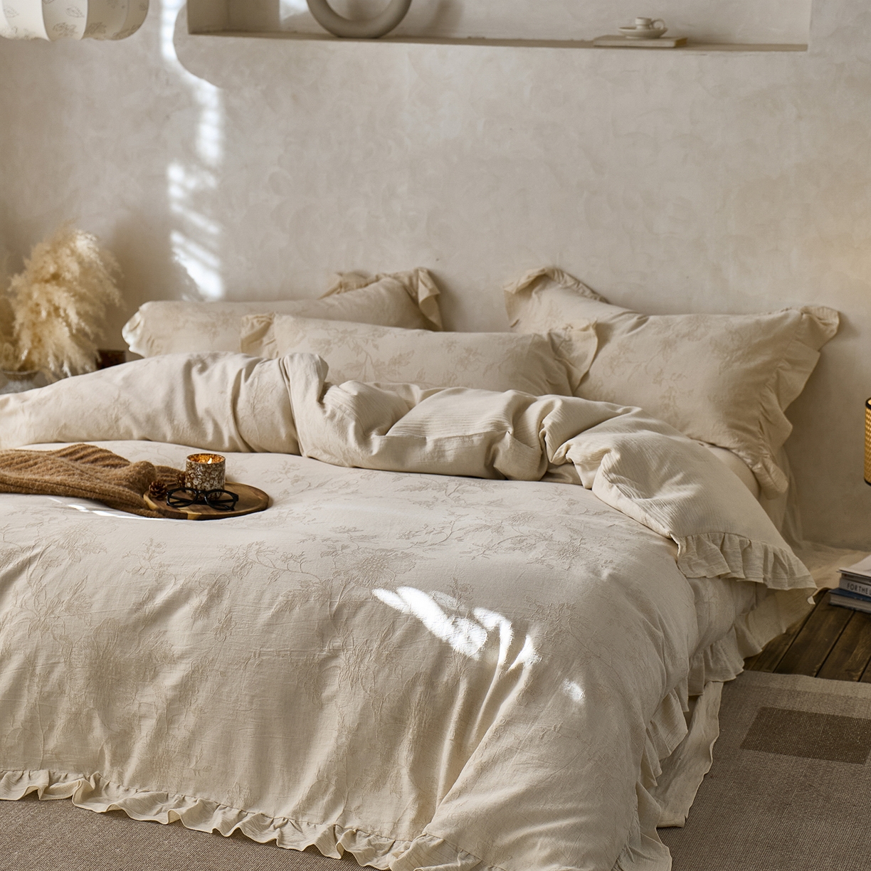 91家纺网 家纺一手货源 找家纺 梵克保罗 2025秋冬新品全棉亚麻提花法式花边款棉麻四件套 泽颢