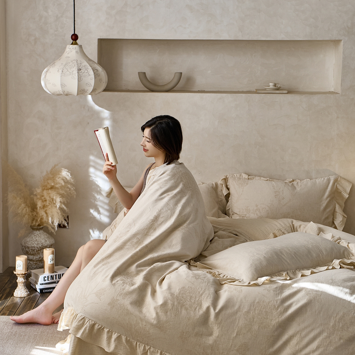 91家纺网 家纺一手货源 找家纺 梵克保罗 2025秋冬新品全棉亚麻提花法式花边款棉麻四件套 华尔兹