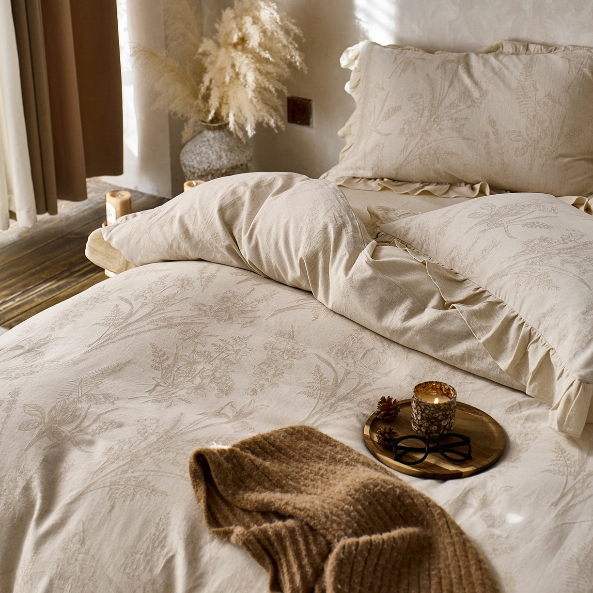 91家纺网 家纺一手货源 找家纺 （总）梵克保罗 2025秋冬新品全棉亚麻提花法式花边款棉麻四件套