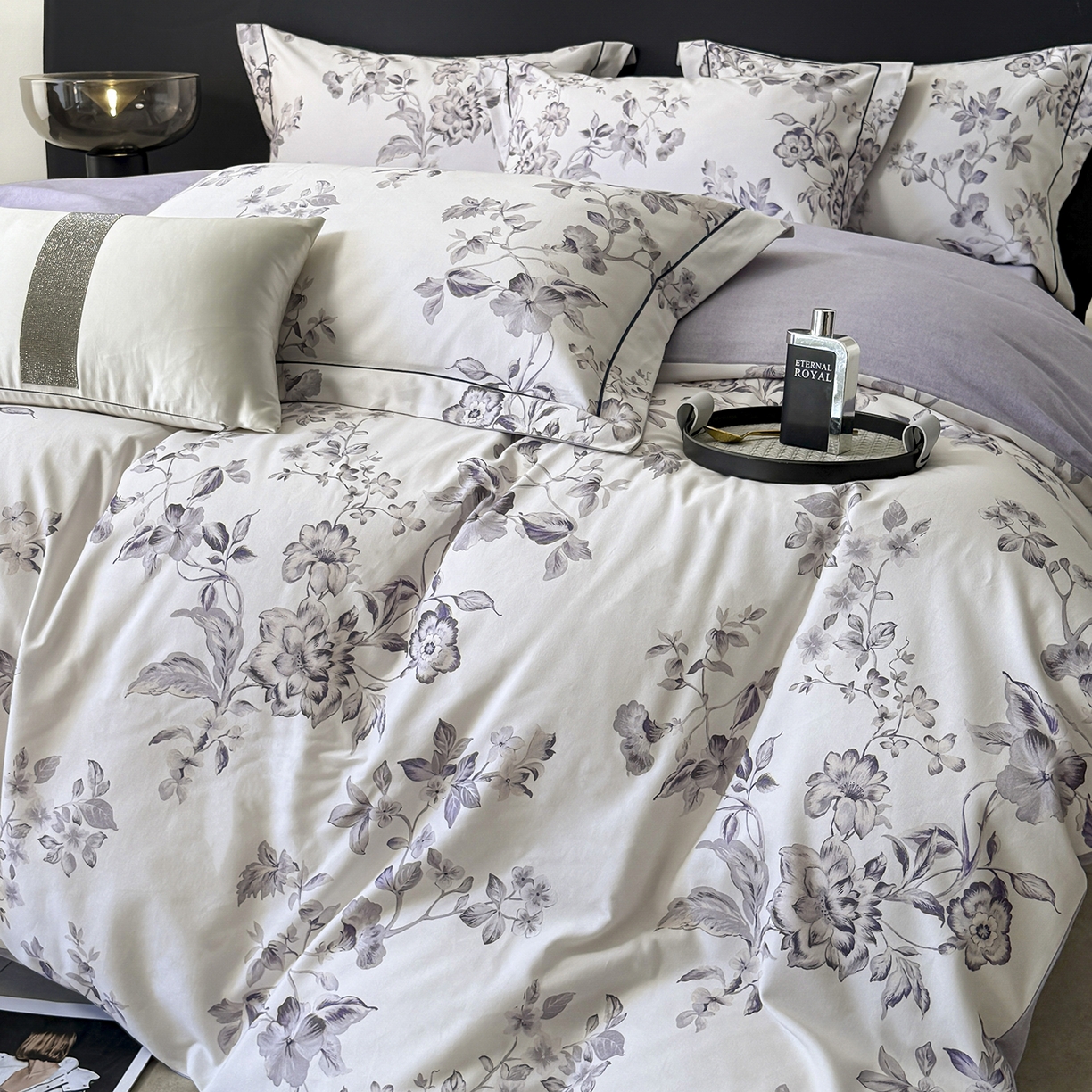 91家纺网 家纺一手货源 找家纺 梵克保罗 2025秋冬新款数码印花全棉磨毛单被套三件套四件套系列 薇宁-白