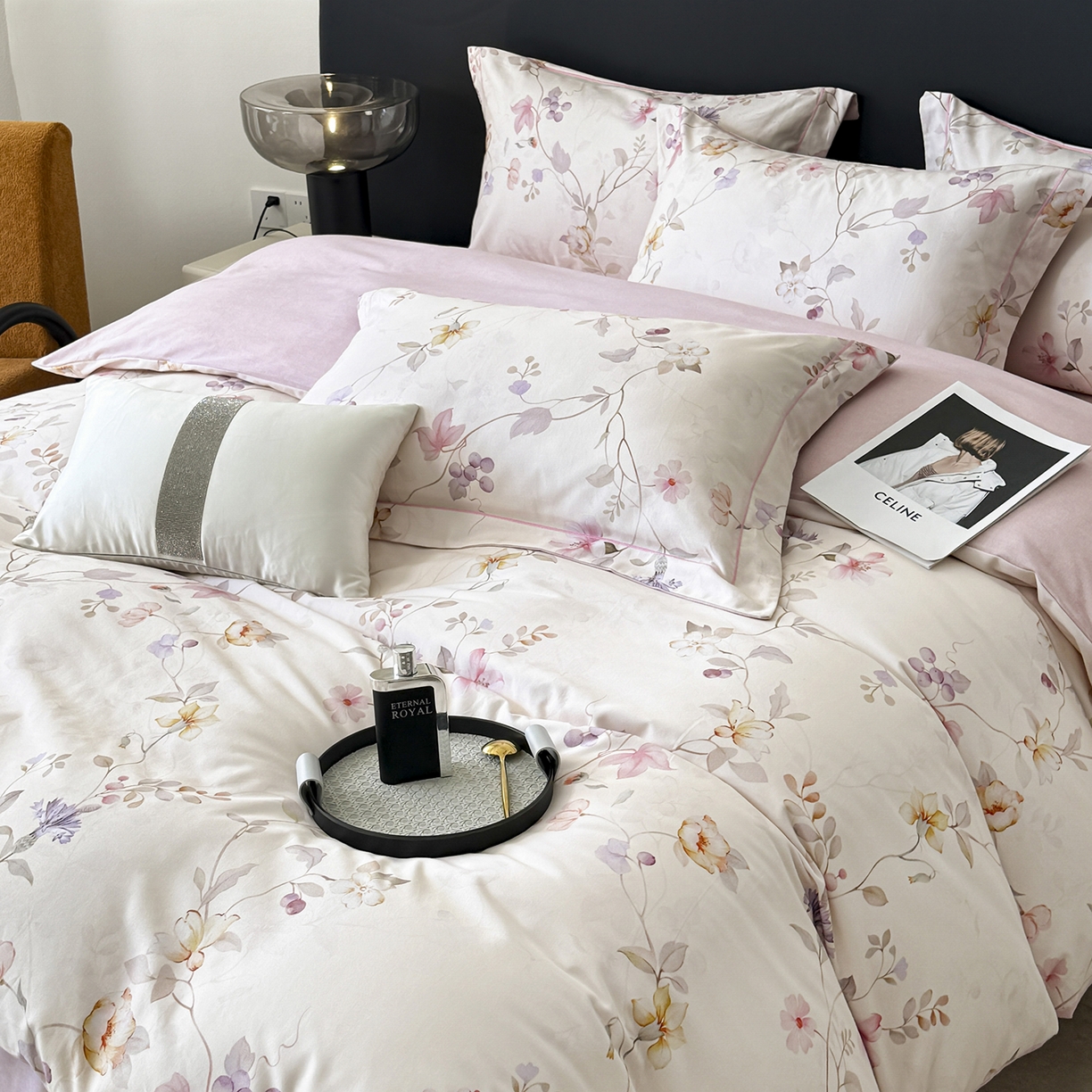 91家纺网 家纺一手货源 找家纺 梵克保罗 2025秋冬新款数码印花全棉磨毛单被套三件套四件套系列 美兮浅香-粉