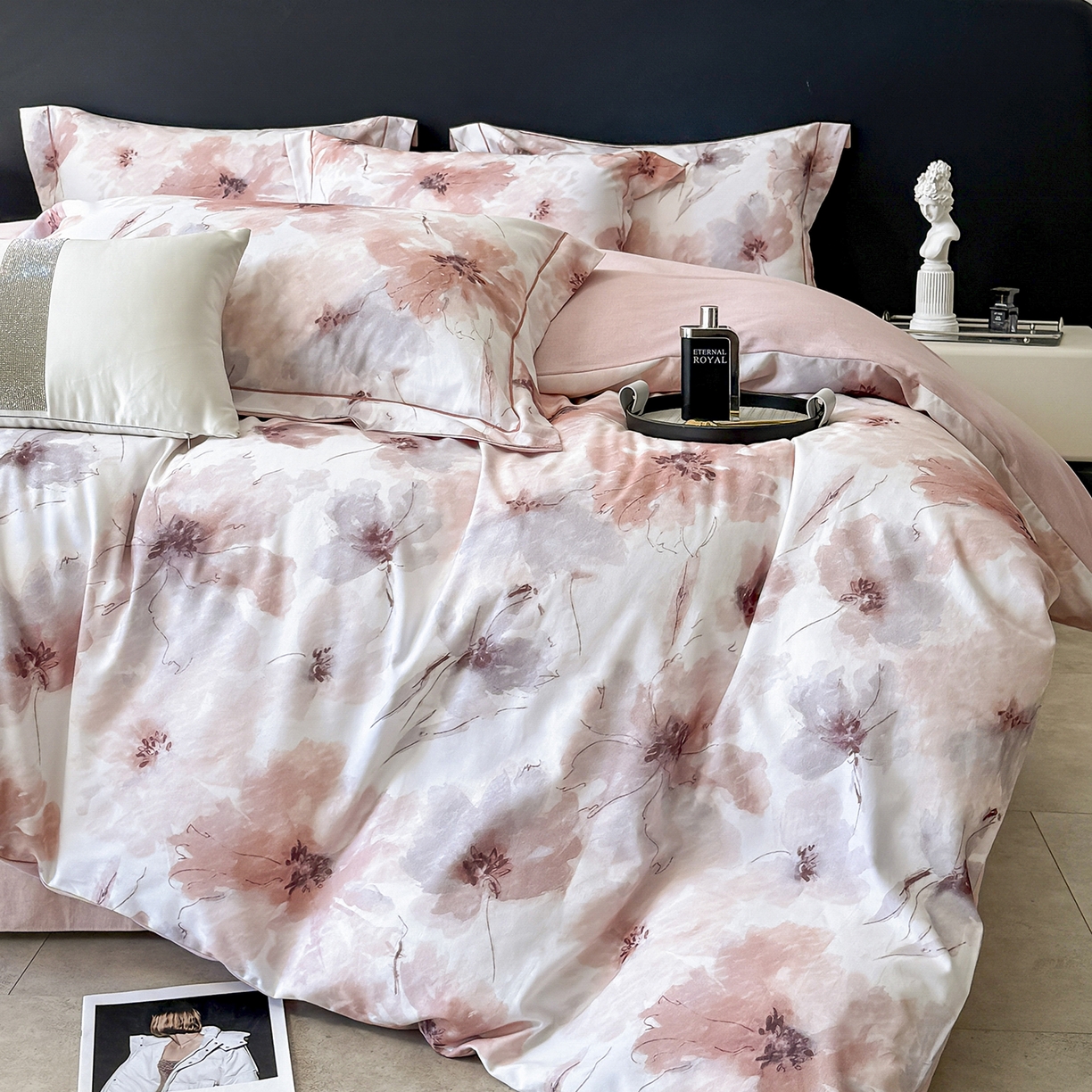 91家纺网 家纺一手货源 找家纺 梵克保罗 2025秋冬新款数码印花全棉磨毛单被套三件套四件套系列 梦萦-红