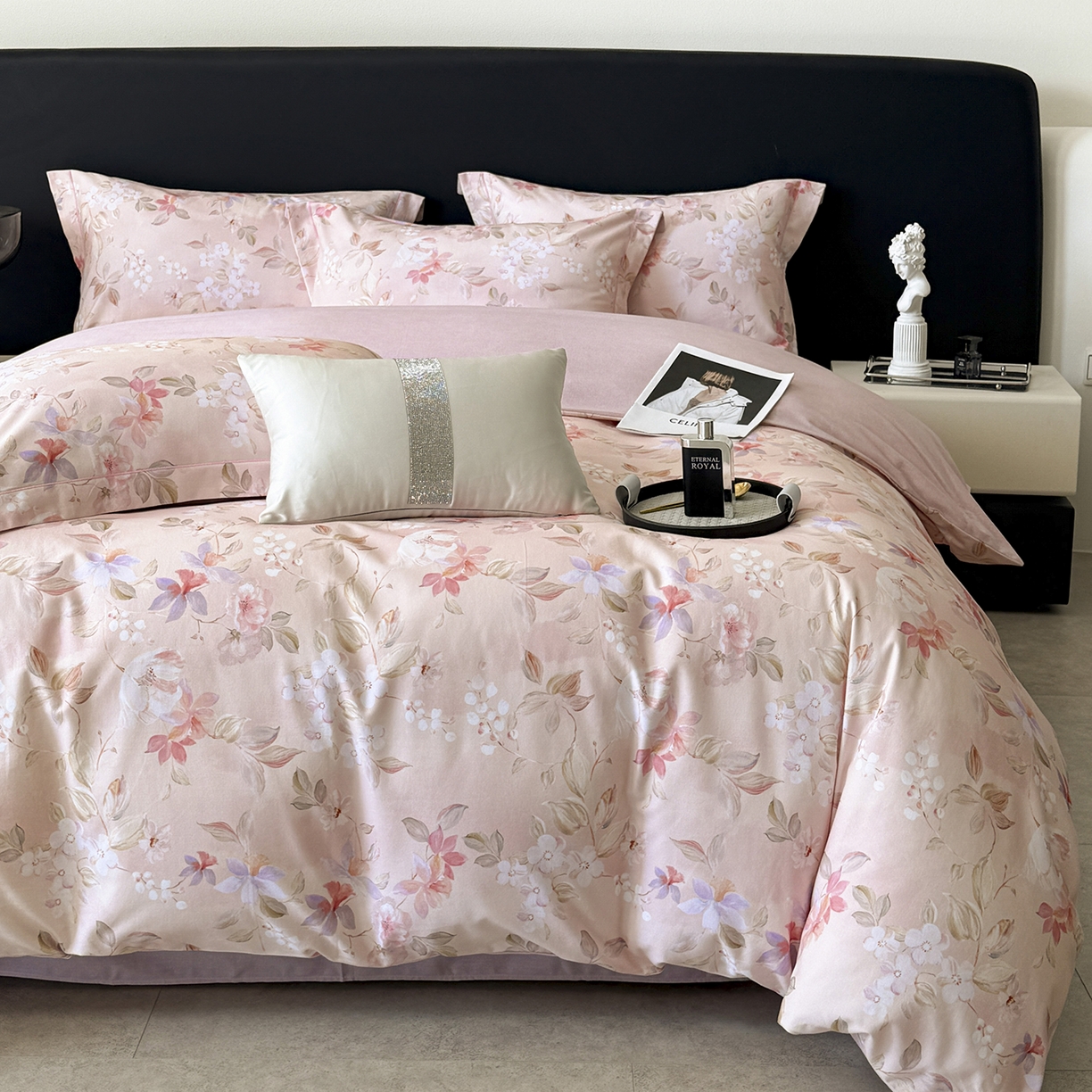 91家纺网 家纺一手货源 找家纺 梵克保罗 2025秋冬新款数码印花全棉磨毛单被套三件套四件套系列 科莫花园-粉