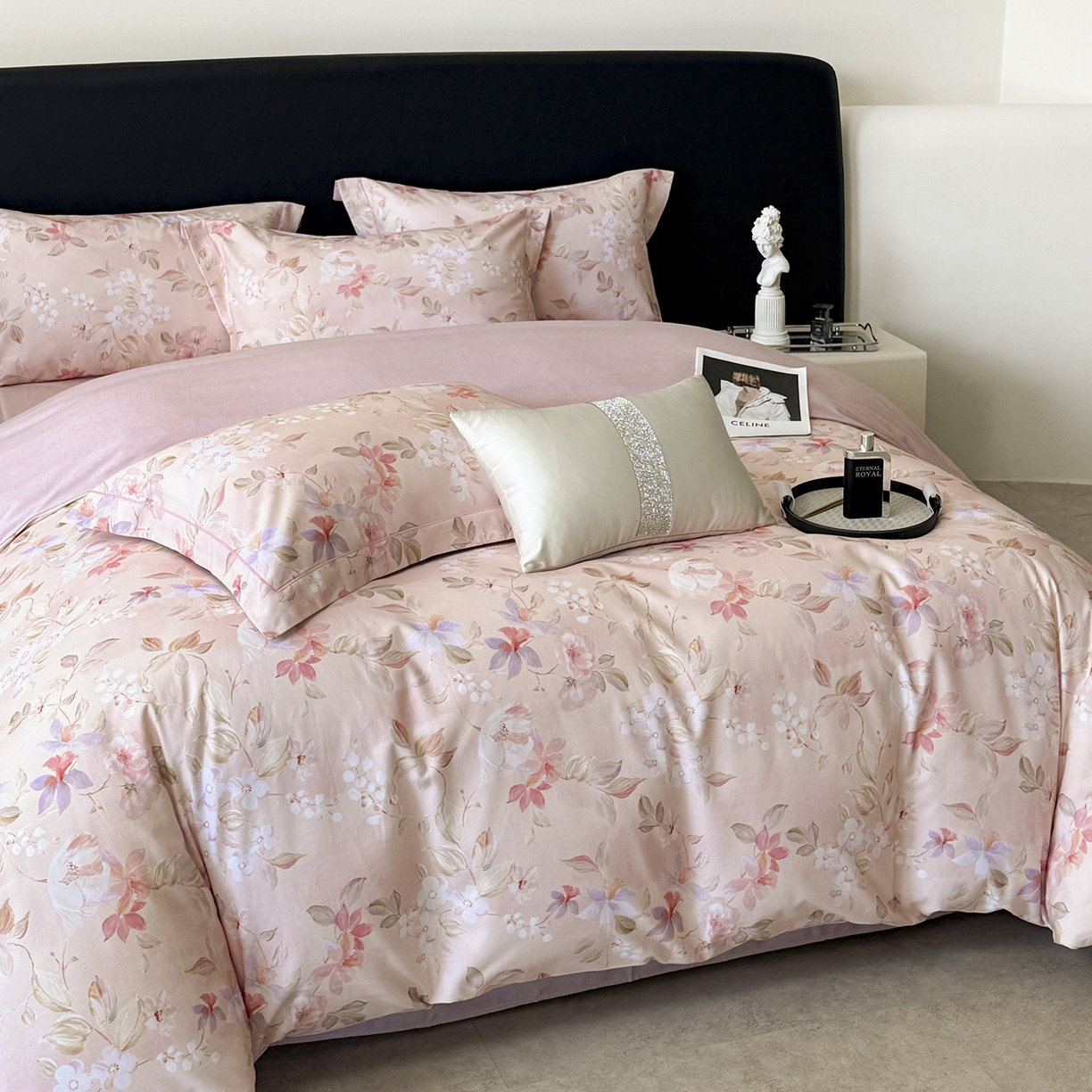 91家纺网 家纺一手货源 找家纺 梵克保罗 2025秋冬新款数码印花全棉磨毛单被套三件套四件套系列 科莫花园-粉