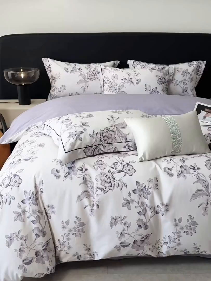 91家纺网 家纺一手货源 找家纺 梵克保罗 2025秋冬新款数码印花全棉磨毛单被套三件套四件套系列 薇宁-白