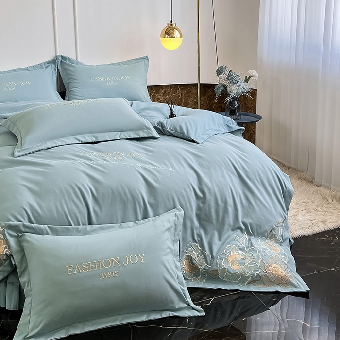 91家纺网 家纺一手货源 找家纺 梵克保罗 2025秋冬新款直播热卖长绒棉刺绣花边四件套-繁星系列 繁星-梵星绿