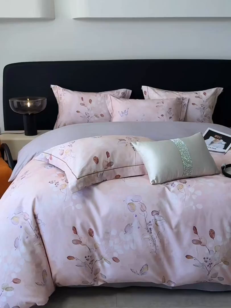 91家纺网 家纺一手货源 找家纺 梵克保罗 2025秋冬新款数码印花全棉磨毛单被套三件套四件套系列 叶漫-粉