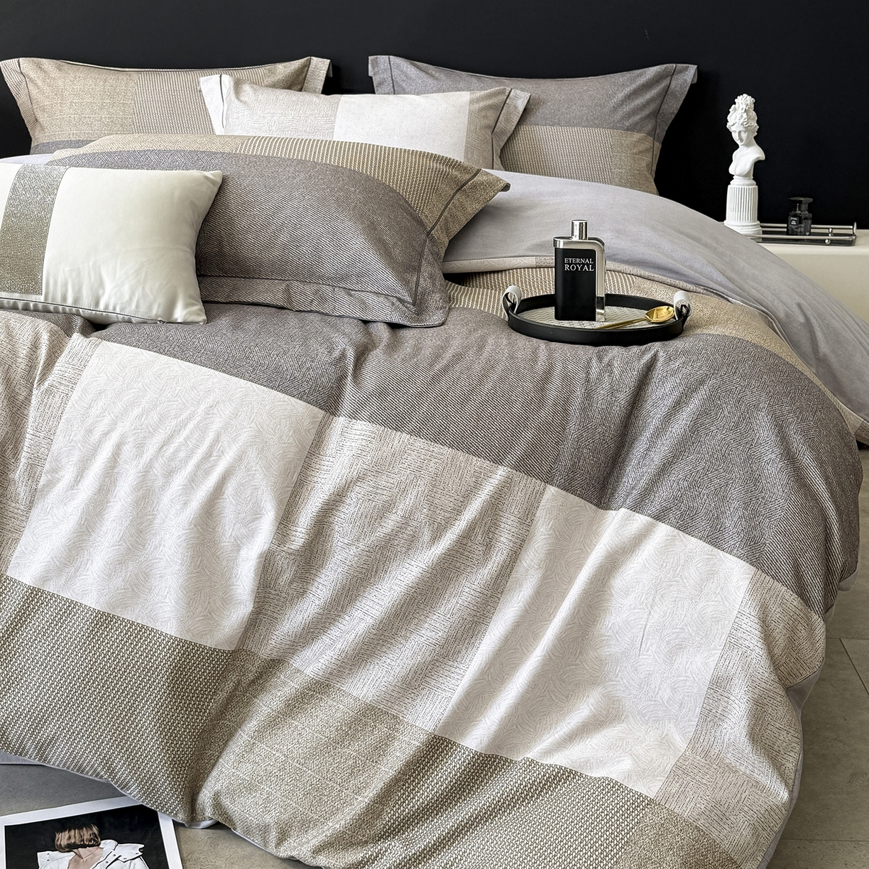 91家纺网 家纺一手货源 找家纺 梵克保罗 2025秋冬新款数码印花全棉磨毛单被套三件套四件套系列 杰弗里-黄灰