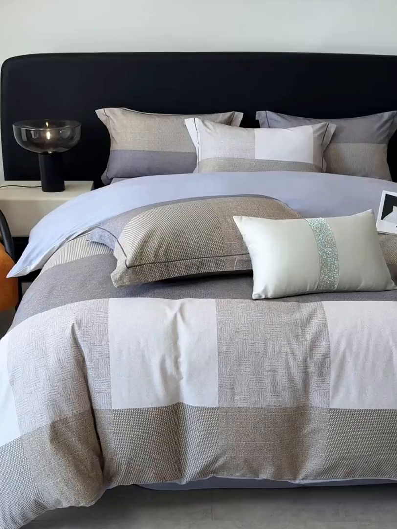 91家纺网 家纺一手货源 找家纺 梵克保罗 2025秋冬新款数码印花全棉磨毛单被套三件套四件套系列 杰弗里-黄灰