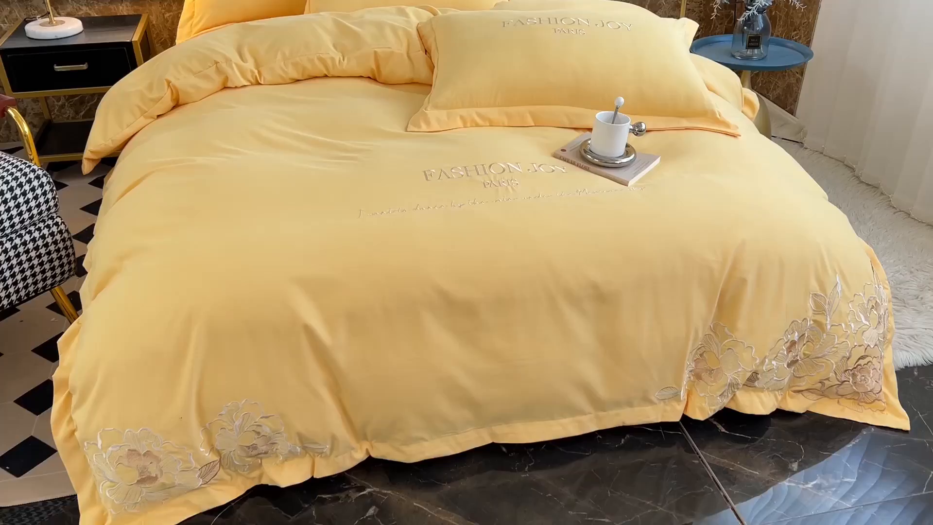 91家纺网 家纺一手货源 找家纺 梵克保罗 2025秋冬新款直播热卖长绒棉刺绣花边四件套-繁星系列 繁星-柠檬黄