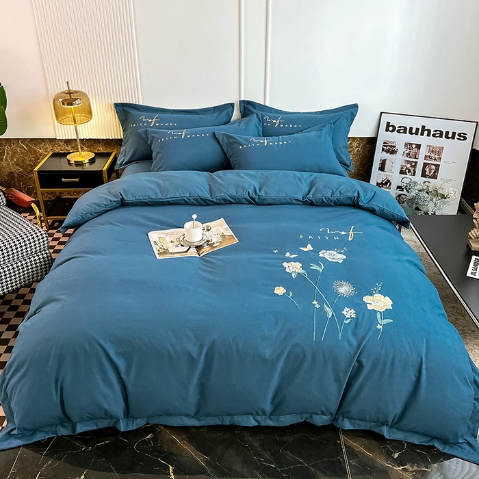 91家纺网 家纺一手货源 找家纺 梵克保罗 2025秋冬新品直播热卖长绒棉刺绣花边四件套-烟雨花都 烟雨花都-钻石蓝