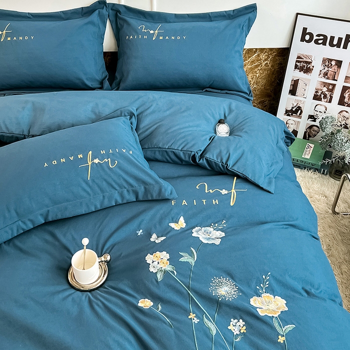 91家纺网 家纺一手货源 找家纺 梵克保罗 2025秋冬新品直播热卖长绒棉刺绣花边四件套-烟雨花都 烟雨花都-钻石蓝