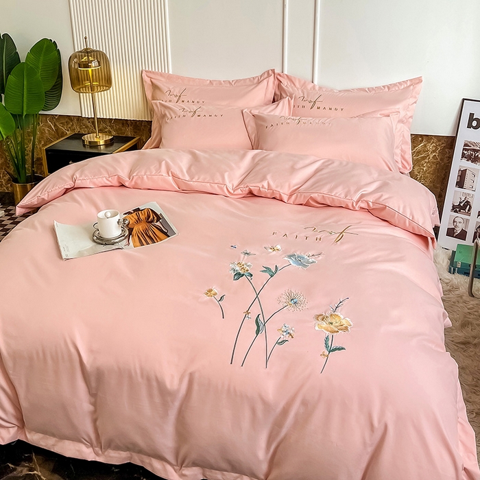 91家纺网 家纺一手货源 找家纺 梵克保罗 2025秋冬新品直播热卖长绒棉刺绣花边四件套-烟雨花都 烟雨花都-玫瑰粉