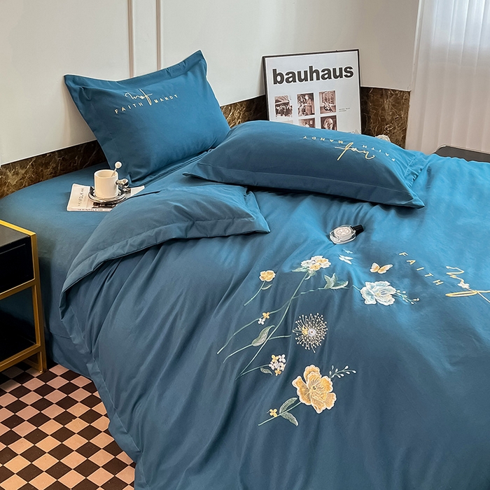 91家纺网 家纺一手货源 找家纺 梵克保罗 2025秋冬新品直播热卖长绒棉刺绣花边四件套-烟雨花都 烟雨花都-钻石蓝