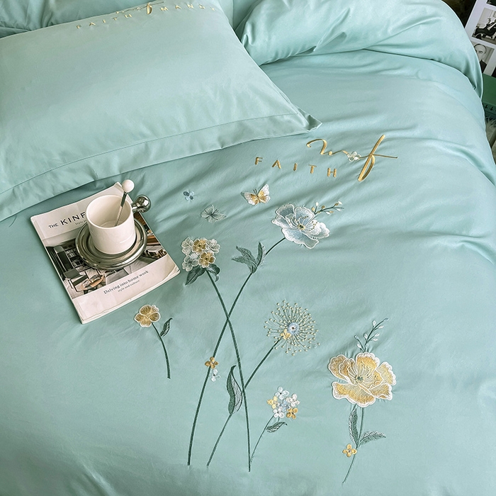 91家纺网 家纺一手货源 找家纺 梵克保罗 2025秋冬新品直播热卖长绒棉刺绣花边四件套-烟雨花都 烟雨花都-梵星绿