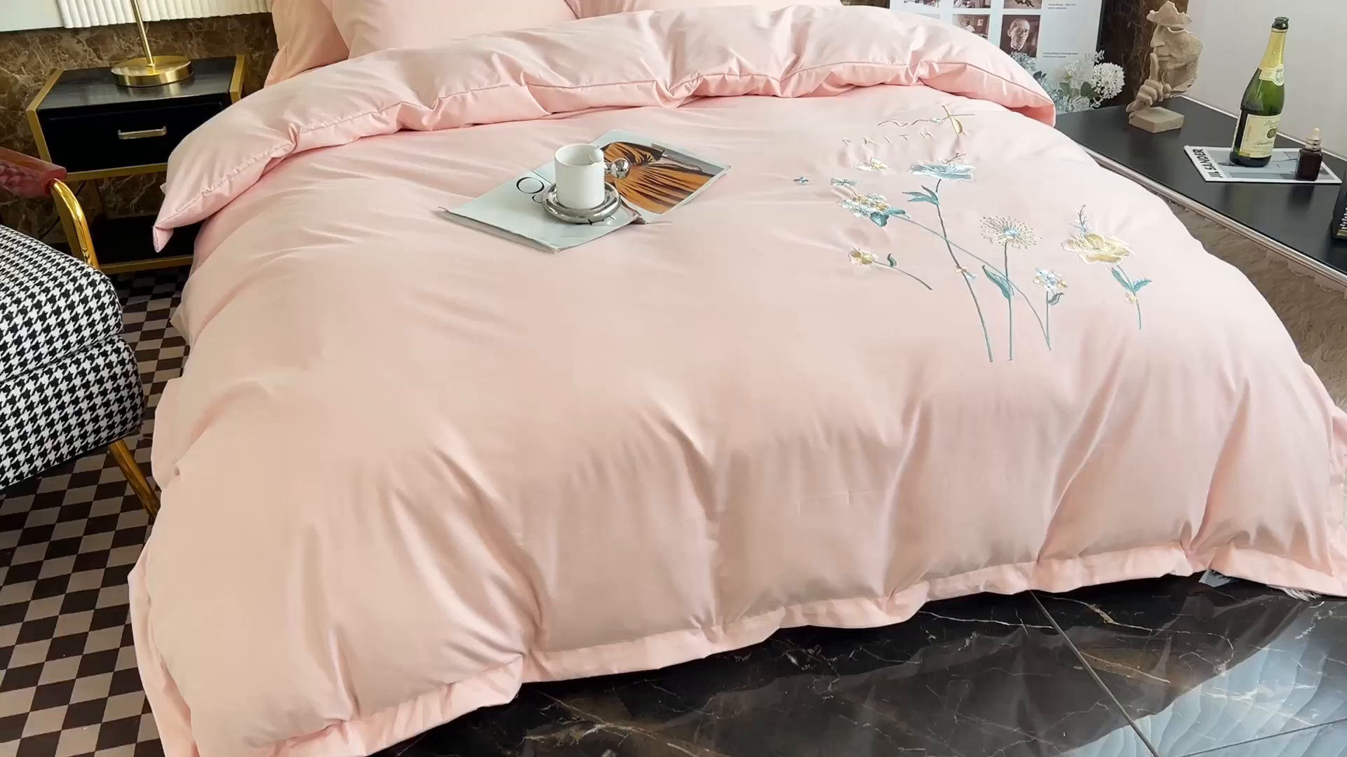 91家纺网 家纺一手货源 找家纺 梵克保罗 2025秋冬新品直播热卖长绒棉刺绣花边四件套-烟雨花都 烟雨花都-玫瑰粉