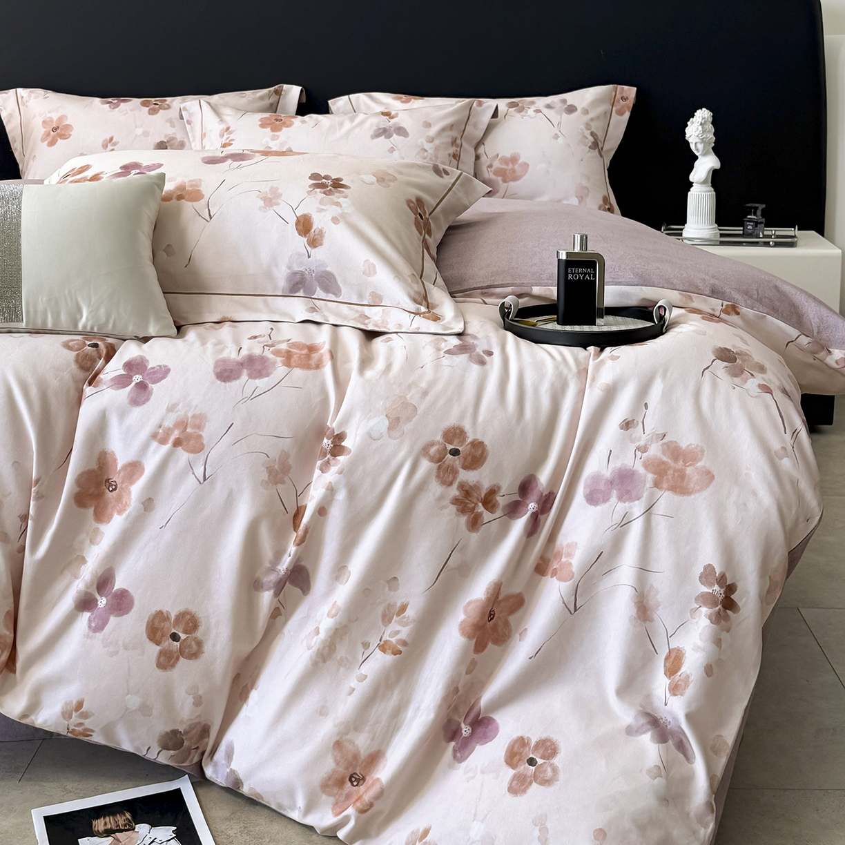 91家纺网 家纺一手货源 找家纺 梵克保罗 2025秋冬新款数码印花全棉磨毛单被套三件套四件套系列 惊鸿-粉