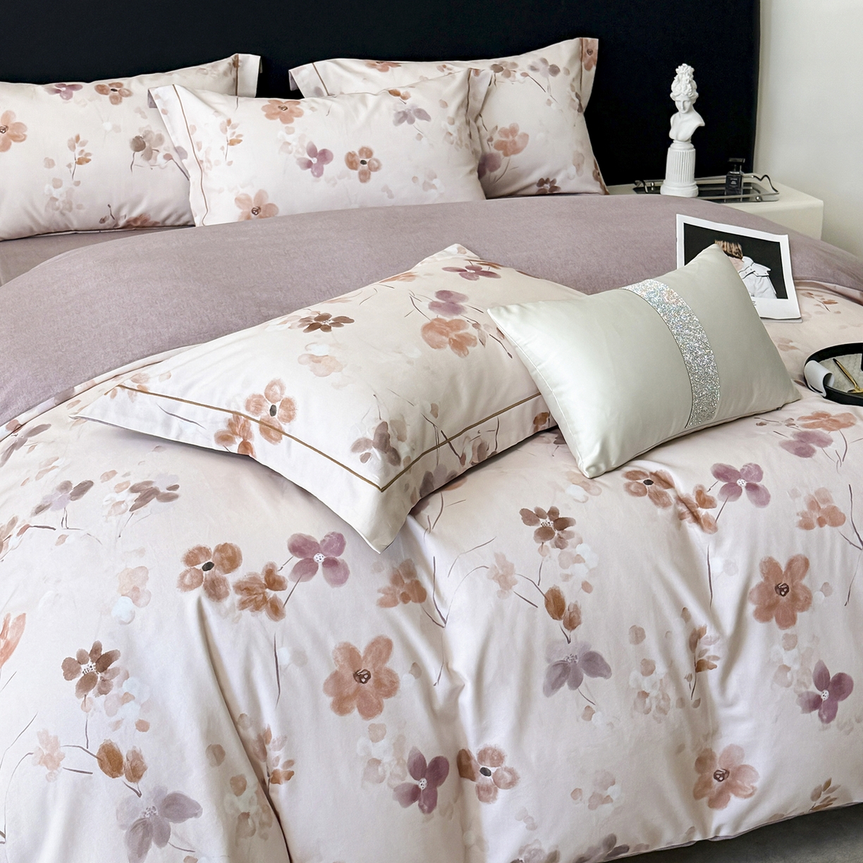 91家纺网 家纺一手货源 找家纺 梵克保罗 2025秋冬新款数码印花全棉磨毛单被套三件套四件套系列 惊鸿-粉