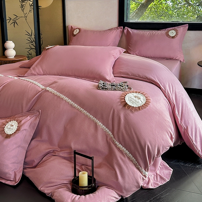 91家纺网 家纺一手货源 找家纺 （总）梵克保罗 2025秋冬新款加厚肌理纹碳素磨毛刺绣贴布绣花边新中式四件套-奢香夫人