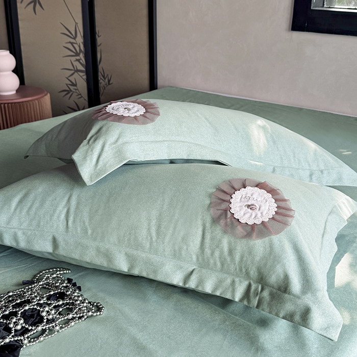 91家纺网 家纺一手货源 找家纺 梵克保罗 2025秋冬新款加厚肌理纹碳素磨毛刺绣贴布绣花边新中式四件套-奢香夫人 绿色