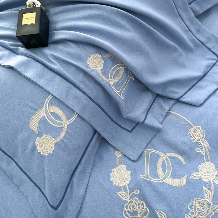 91家纺网 家纺一手货源 找家纺 （总）梵克保罗 2025秋冬新款加厚保暖轻奢肌理纹碳素磨毛刺绣四件套-邂逅