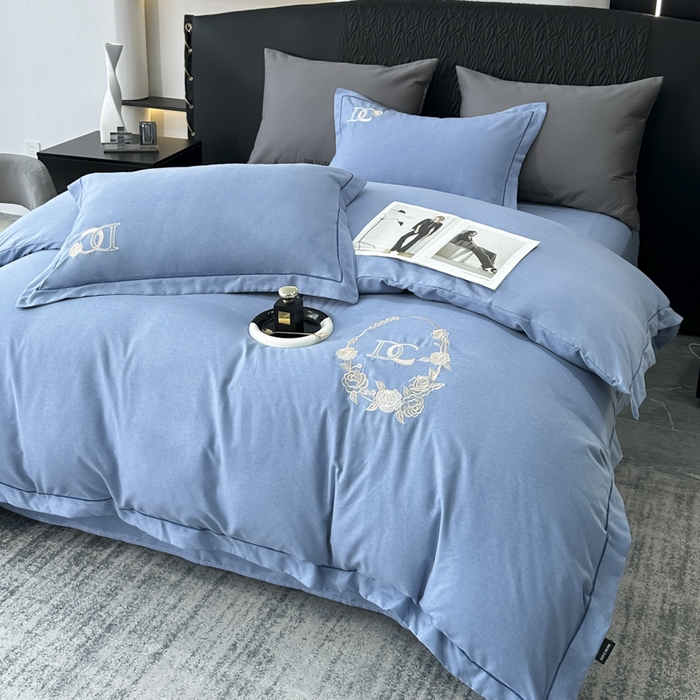 91家纺网 家纺一手货源 找家纺 （总）梵克保罗 2025秋冬新款加厚保暖轻奢肌理纹碳素磨毛刺绣四件套-邂逅