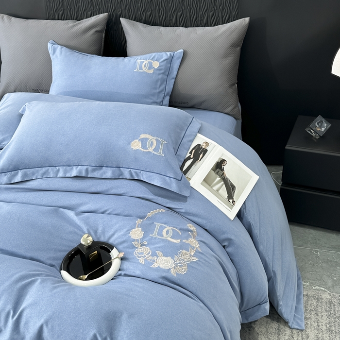 91家纺网 家纺一手货源 找家纺 （总）梵克保罗 2025秋冬新款加厚保暖轻奢肌理纹碳素磨毛刺绣四件套-邂逅