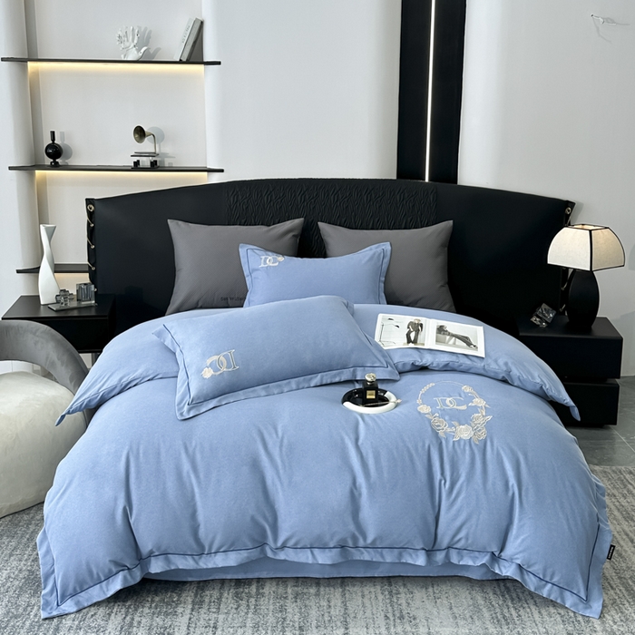 91家纺网 家纺一手货源 找家纺 梵克保罗 2025秋冬新款加厚保暖轻奢肌理纹碳素磨毛刺绣四件套-邂逅 宾利兰