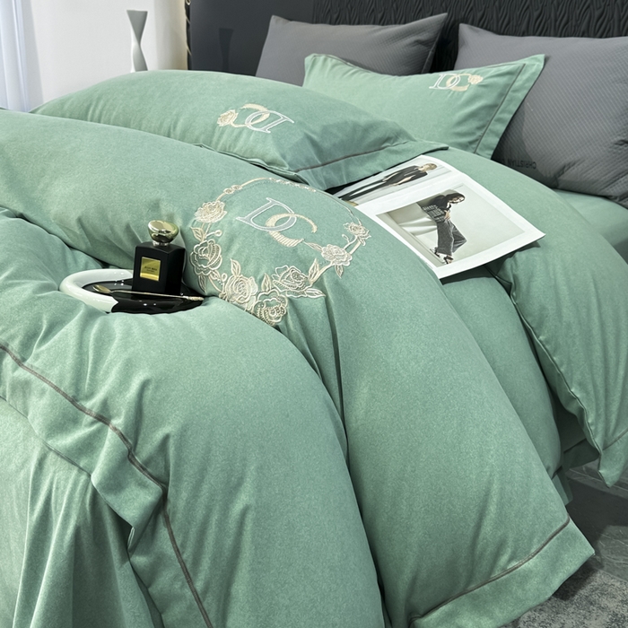 梵克保罗 2025秋冬新款加厚保暖轻奢肌理纹碳素磨毛刺绣四件套-邂逅 复古绿