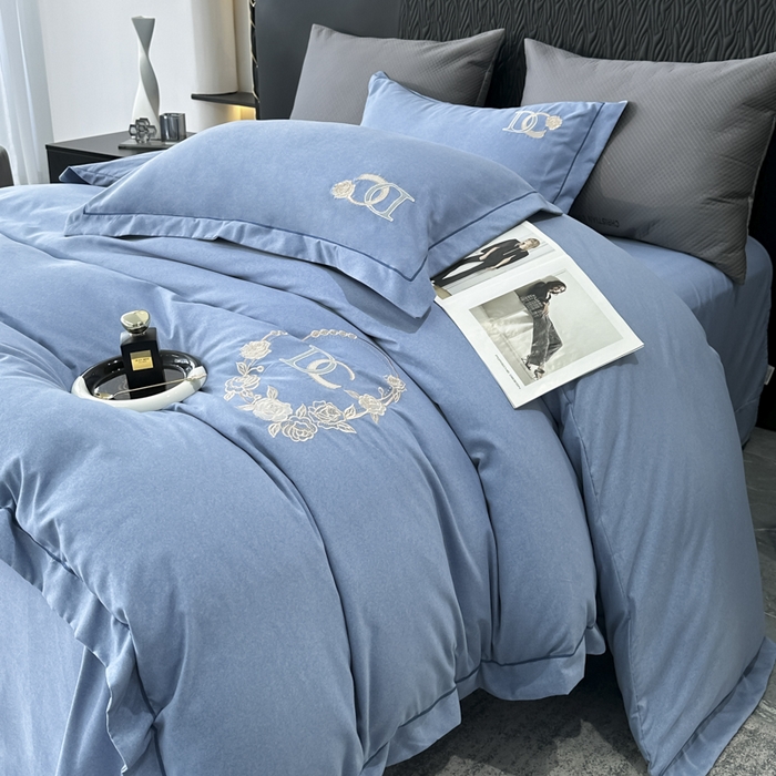 梵克保罗 2025秋冬新款加厚保暖轻奢肌理纹碳素磨毛刺绣四件套-邂逅 宾利兰